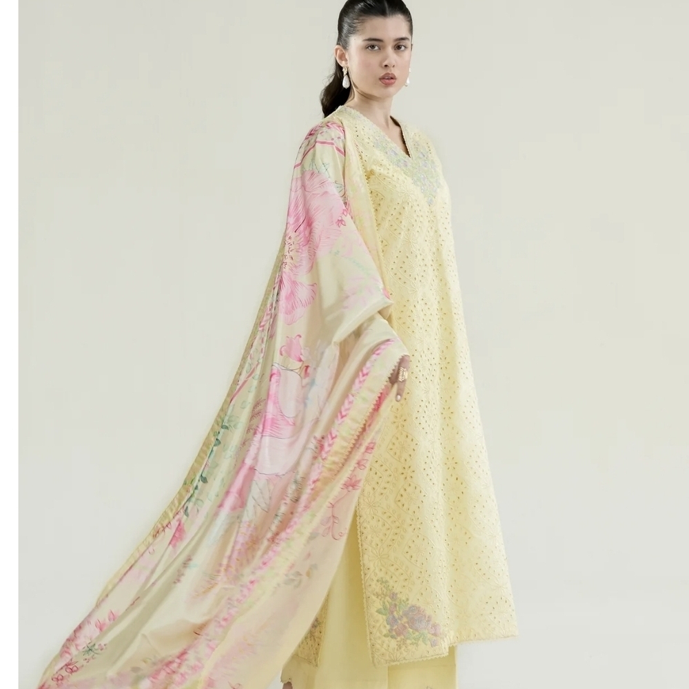 Zaib Chickankari Elegant Butter Yellow Outfit
